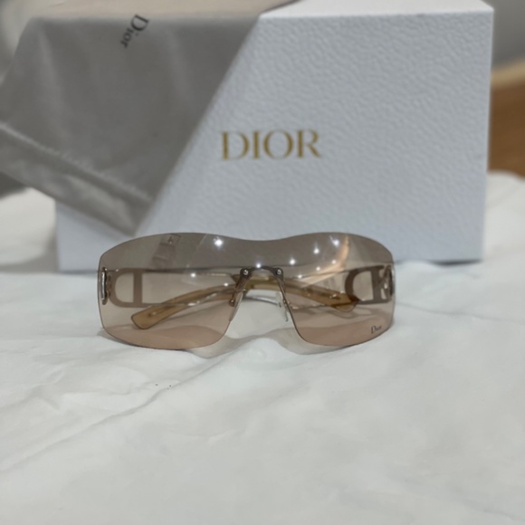 RARE and VINTAGE 90s Dior Shield Sunglasses - Picture 5 of 6